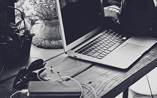 穆帅能力获权威认可，弗格森盛赞执教全球，曼联主帅位置实至名归